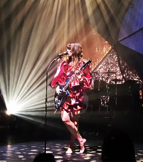 Lou Doillon feet photo 2