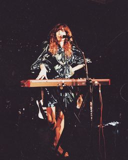 Lou Doillon feet photo 3