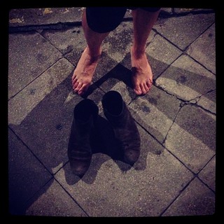 Lou Doillon feet photo 17