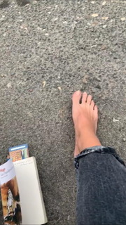 Lou Doillon feet photo 6