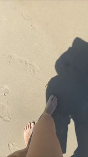 Lou Doillon feet photo 12