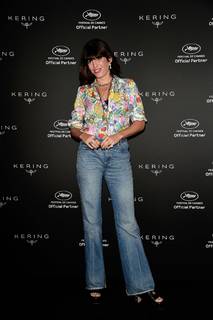 Lou Doillon feet photo 3