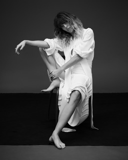 Lou Doillon feet photo 17