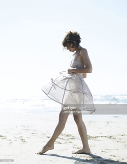 Lou Doillon feet photo 16