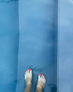 Lou Doillon feet photo 1