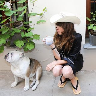Lou Doillon feet photo 15