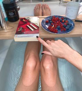 Lou Doillon feet photo 13