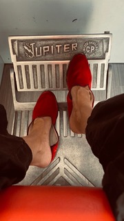 Lou Doillon feet photo 7