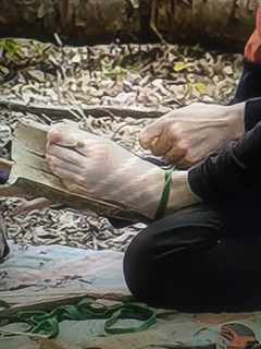 Lou Sanders feet photo 5