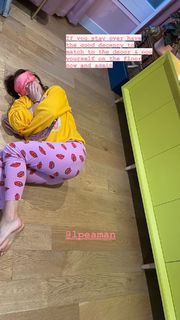 Lou Sanders feet photo 20