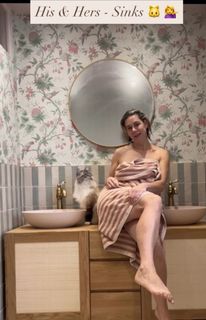 Lou Sanders feet photo 15