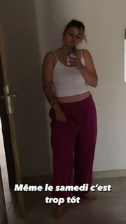 Louane Emera feet photo thumbnail