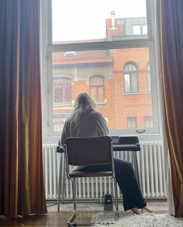 Louane Emera feet photo 5