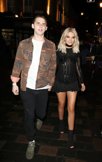 Louisa Johnson feet photo thumbnail