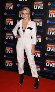 Louisa Johnson feet photo thumbnail