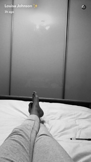 Louisa Johnson feet photo thumbnail