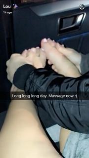 Louisa Johnson feet photo thumbnail