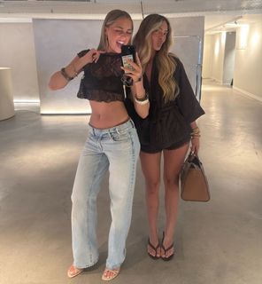Louisa Johnson feet photo 1