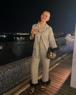 Louisa Krause feet photo 4