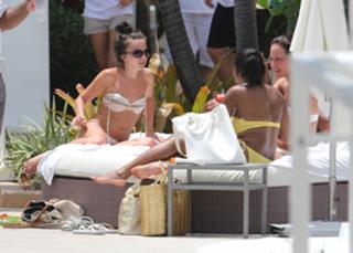 Louisa Lytton feet photo thumbnail