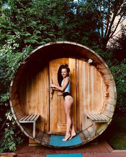 Louisa Lytton feet photo thumbnail