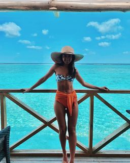 Louisa Lytton feet photo thumbnail