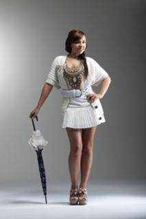 Louisa Lytton feet photo thumbnail