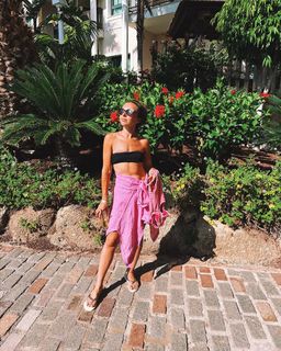 Louisa Lytton feet photo thumbnail