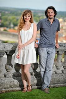 Louise Bourgoin feet photo thumbnail