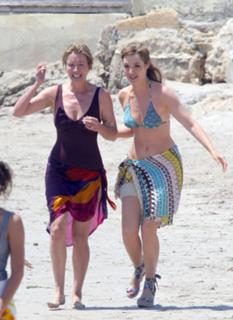 Louise Bourgoin feet photo thumbnail