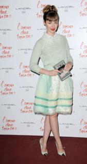 Louise Bourgoin feet photo thumbnail