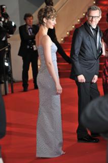 Louise Bourgoin feet photo thumbnail