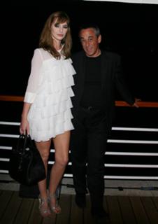 Louise Bourgoin feet photo thumbnail