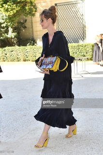 Louise Bourgoin feet photo thumbnail