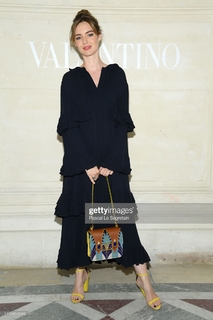 Louise Bourgoin feet photo thumbnail