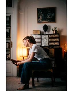 Louise Bourgoin feet photo thumbnail