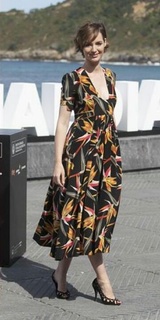 Louise Bourgoin feet photo thumbnail