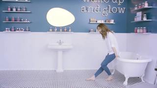 Louise Bourgoin feet photo thumbnail