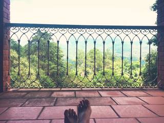 Louise D'Tuani feet photo 10
