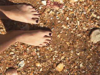 Louise D'Tuani feet photo 11