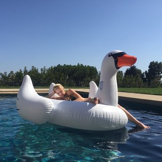 Louise Linton feet photo 19