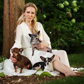 Louise Linton feet photo 7