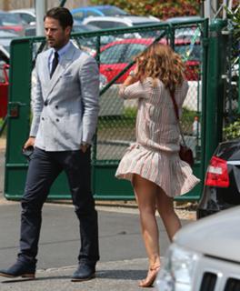 Louise Redknapp feet photo thumbnail