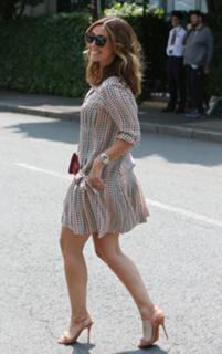 Louise Redknapp feet photo thumbnail