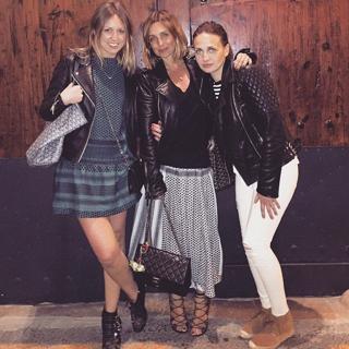 Louise Redknapp feet photo thumbnail