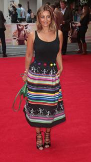 Louise Redknapp feet photo thumbnail