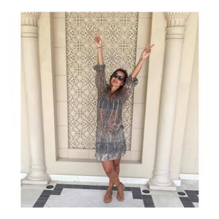 Louise Redknapp feet photo thumbnail