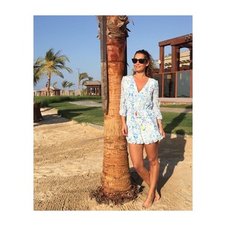 Louise Redknapp feet photo thumbnail