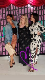 Louise Redknapp feet photo thumbnail