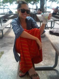 Louise Roe feet photo thumbnail